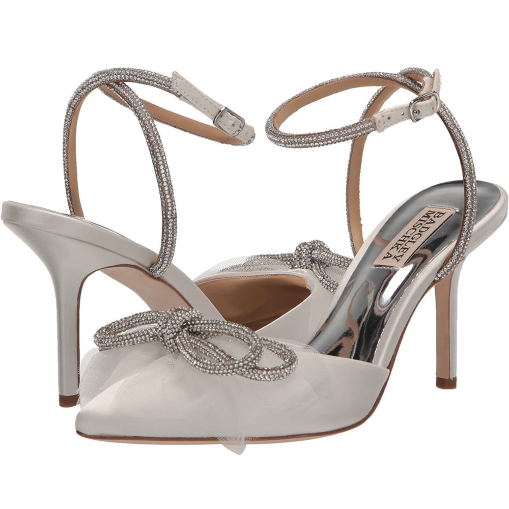 NWT Badgley Mischka Women's Sacred Pump size 9